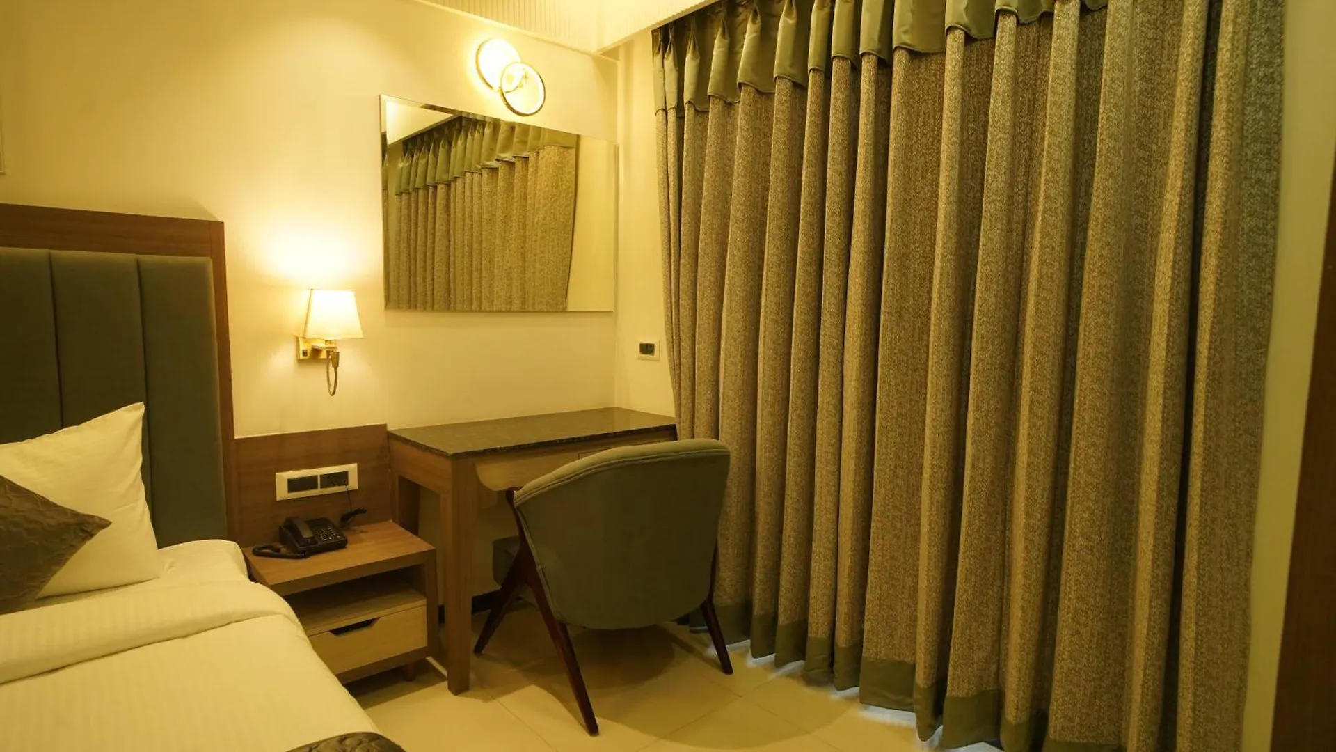 Hotel Square S Varanasi
